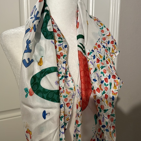 NWT COACH SILK SCARF - Picture 4 of 6